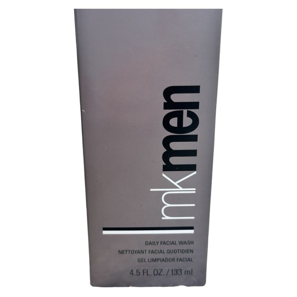 Mary Kay - Men’s Daily Face Wash - Picture 2 of 8